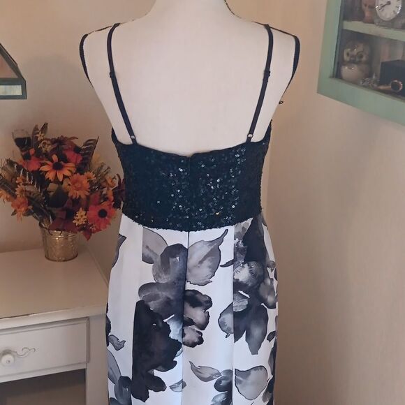 Jump Apparel Black and White Mermaid Shape Formal - Picture 8 of 15